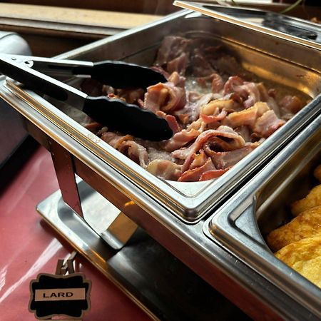 Hotel Terminus - Pizzeria Pizz'A Gogo - Salle De Sport - Face A La Gare Лон-ле-Соньє Екстер'єр фото